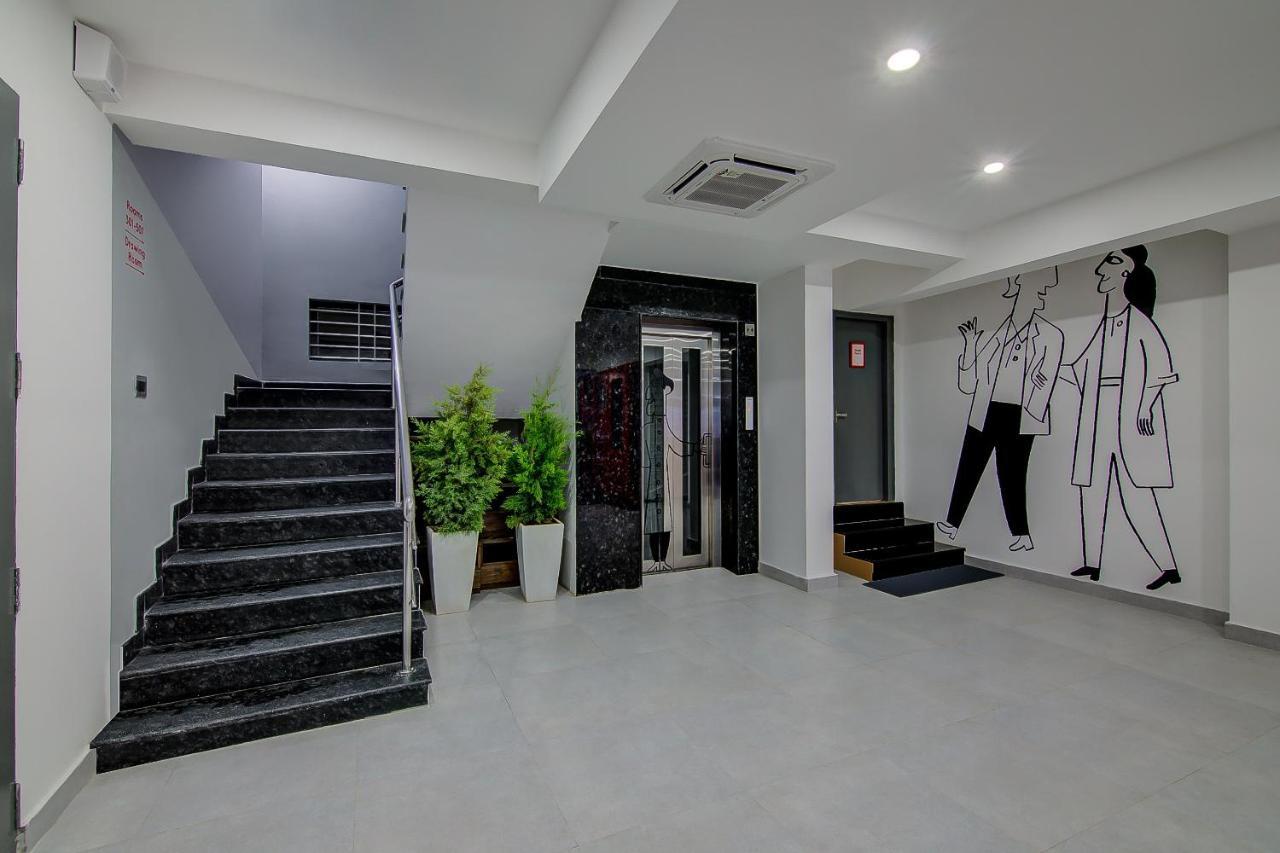 Super Townhouse Global Village Tech Park Near Kengeri Bus Terminal Metro Station Bangalore Exterior photo